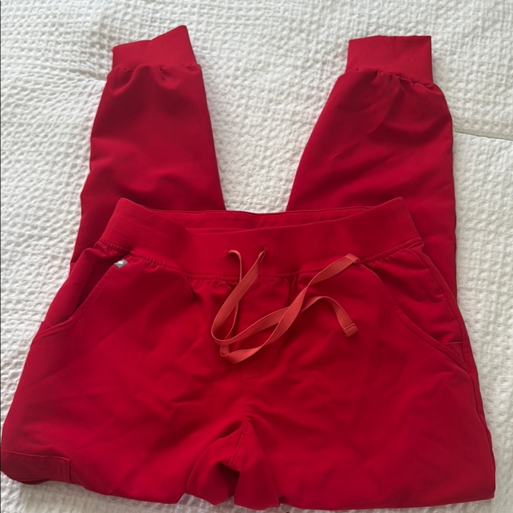Figs red joggers women’s size  S petite